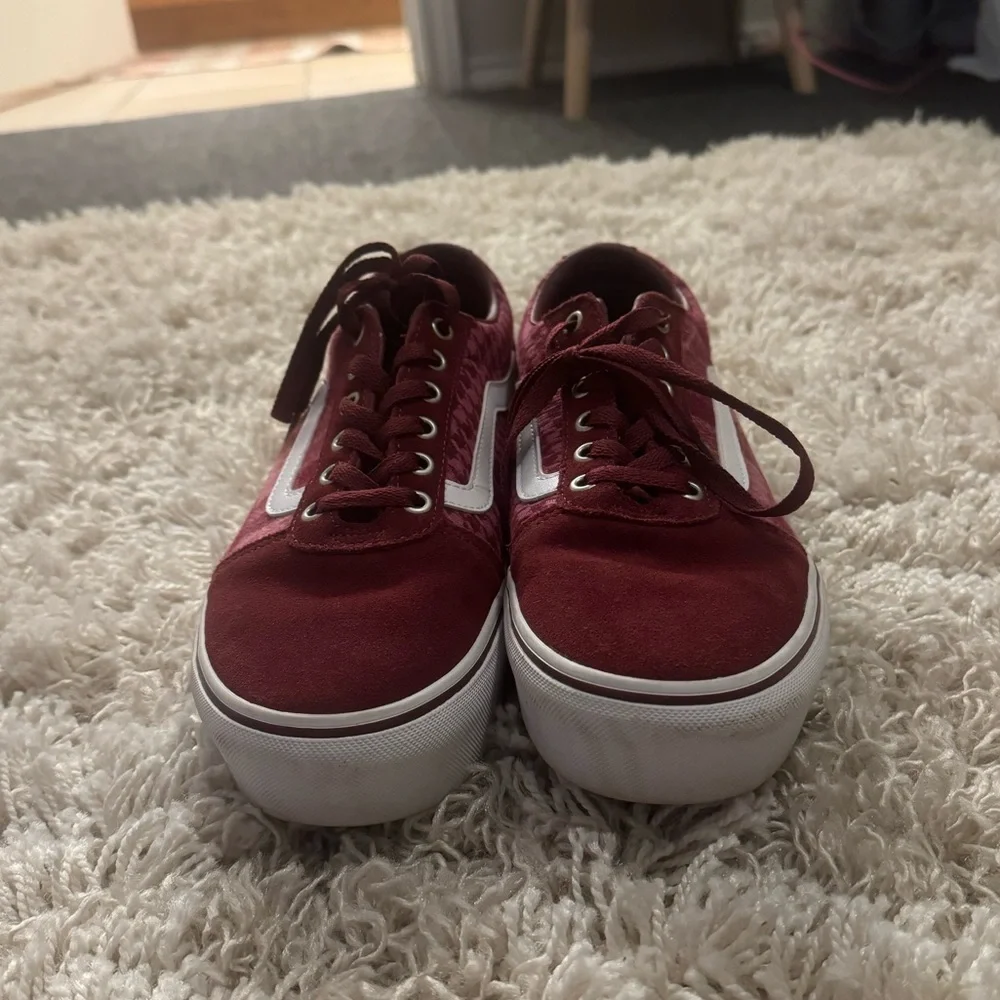 VANS - Picture 7 of 12